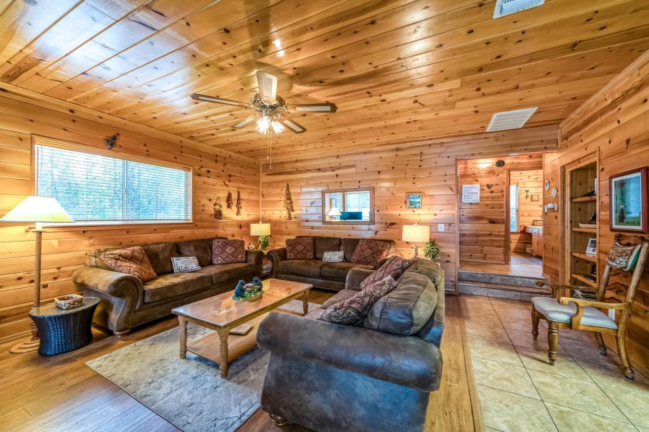 Black Bear Cabin Bass Lake Exterior photo