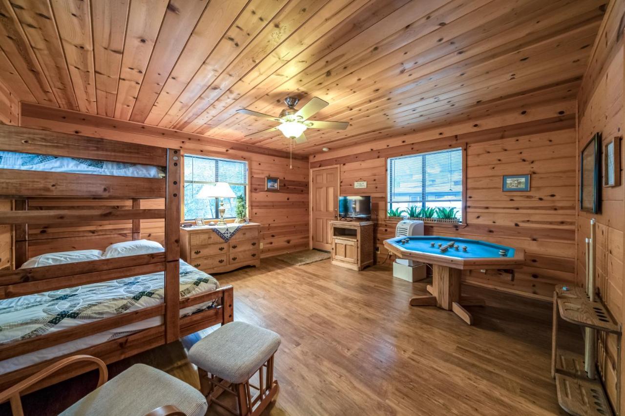 Black Bear Cabin Bass Lake Exterior photo