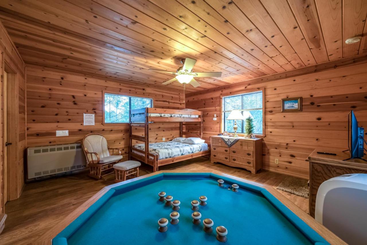 Black Bear Cabin Bass Lake Exterior photo