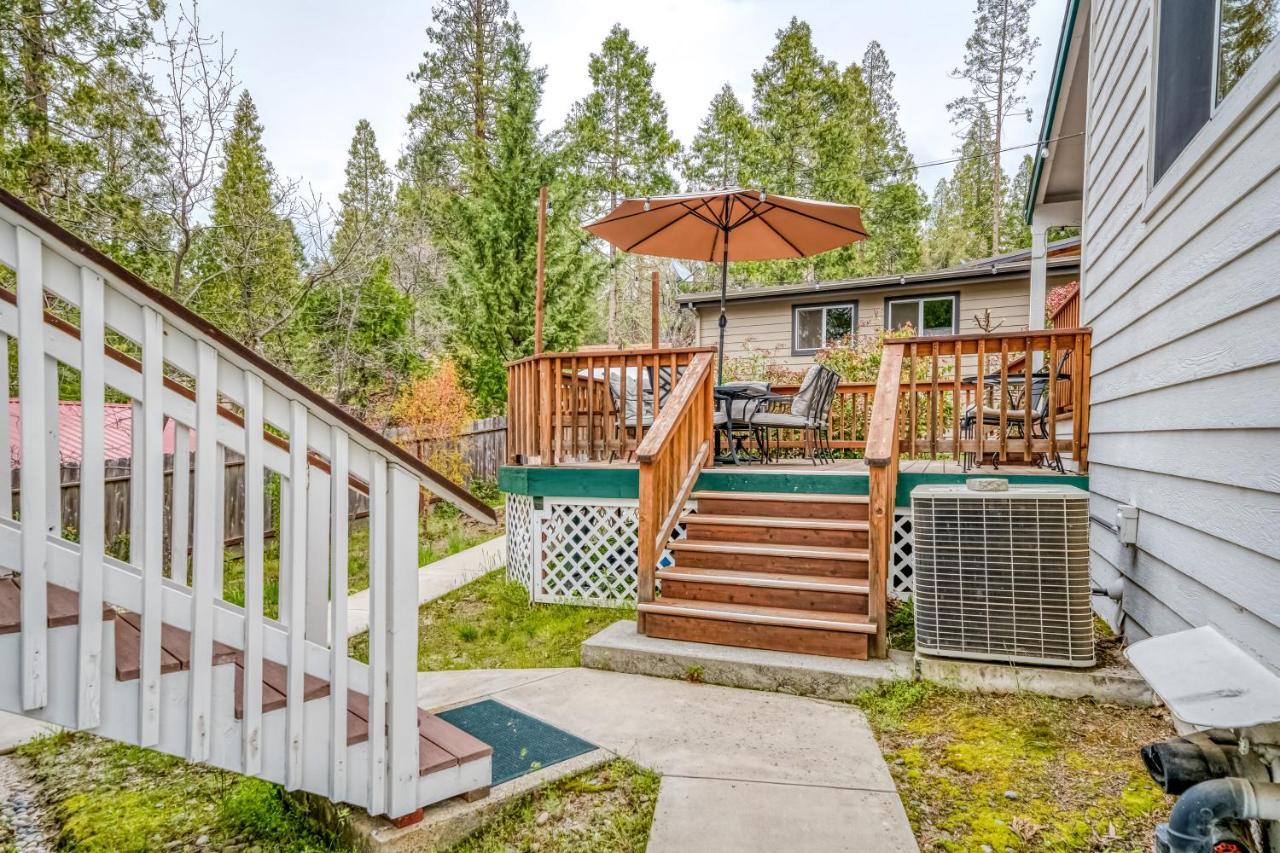 Black Bear Cabin Bass Lake Exterior photo